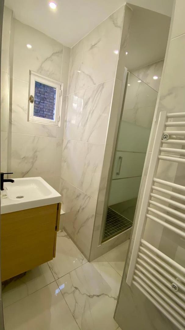 Appartement Charmant Proche Grands Boulevard 4P Paris Luaran gambar